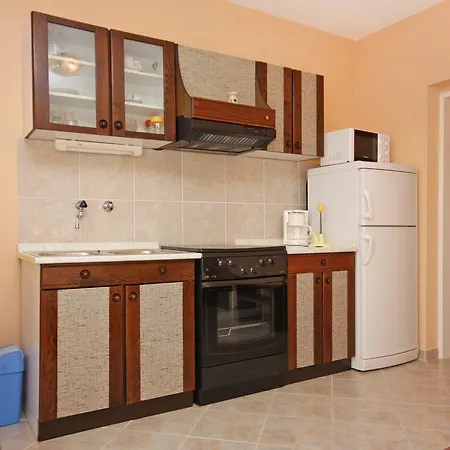 Studio Stari Grad 5730a * ستاري غراد