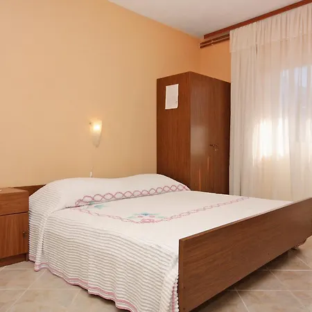 Studio Stari Grad 5730a