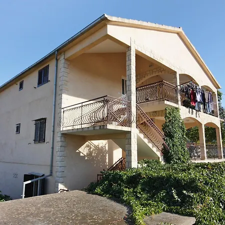 Studio Stari Grad 5730a *